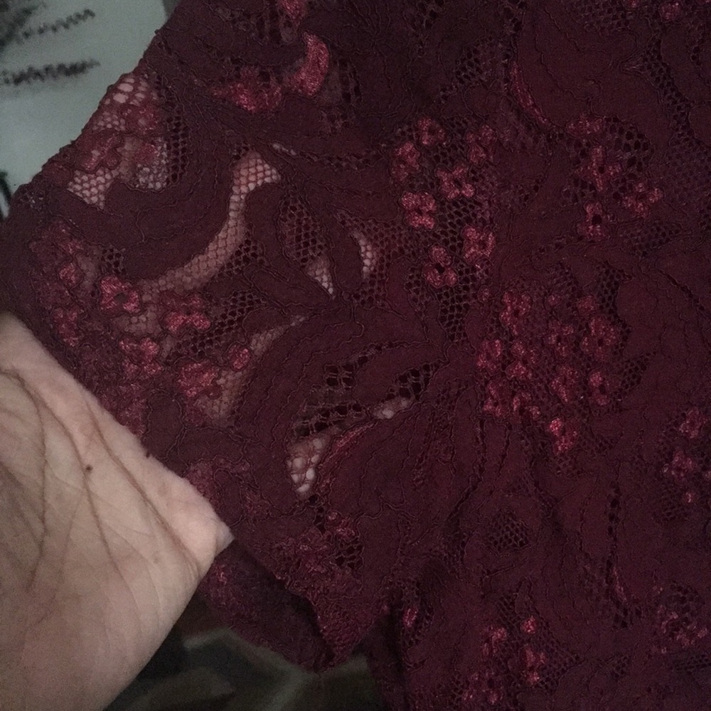 Burgundy Lace Crop Top! - Picture 4 of 8